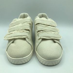 tretorn carry fringe sneakers